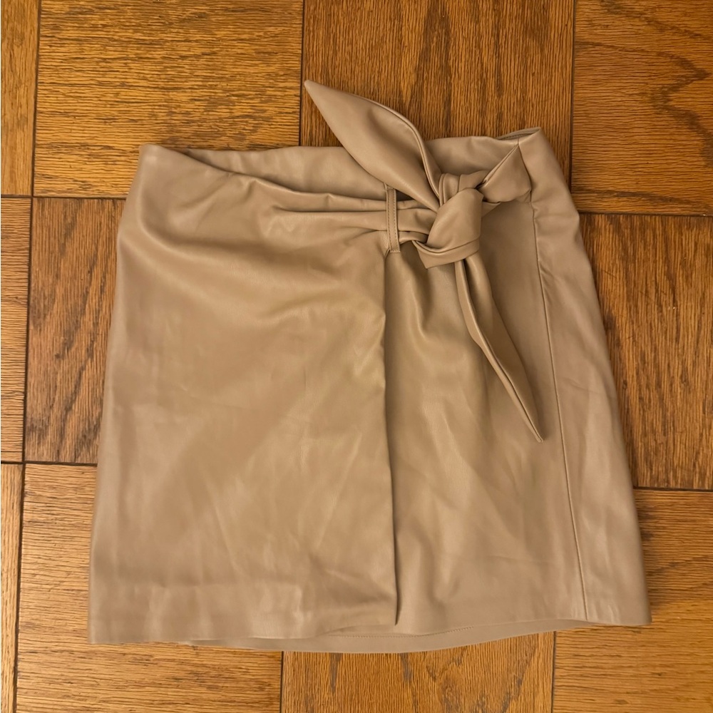 NWT Adorable Tan wrap around skirt